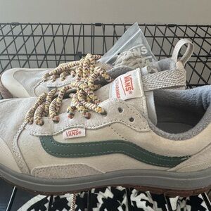 Vans Kids Shoes in Cream and Green